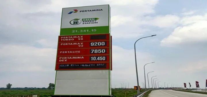 Kebijakan PT Pertamina Dalam Perubahan Bahan Bakar Pertalite Ke Pertamax Green 95