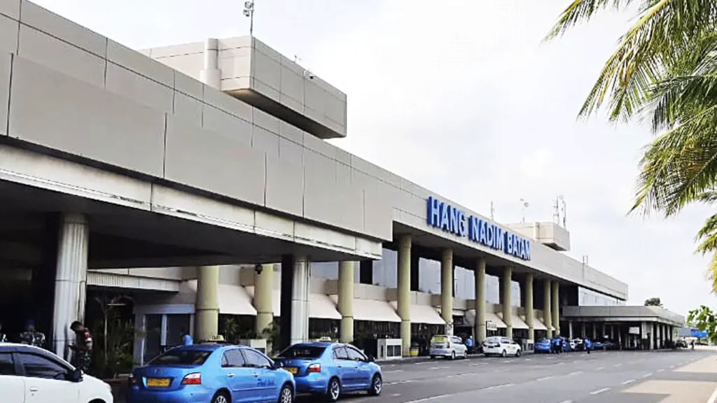 Upgrade Layanan! Manajemen Bandara Hang Nadim Batam Gandeng Dua Taksi Online