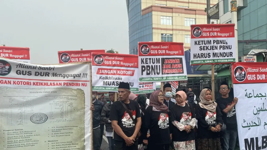 Analisis Mendalam tentang Aliansi Santri Gus Desak Gus Yahya yang Mundur dari PBNU